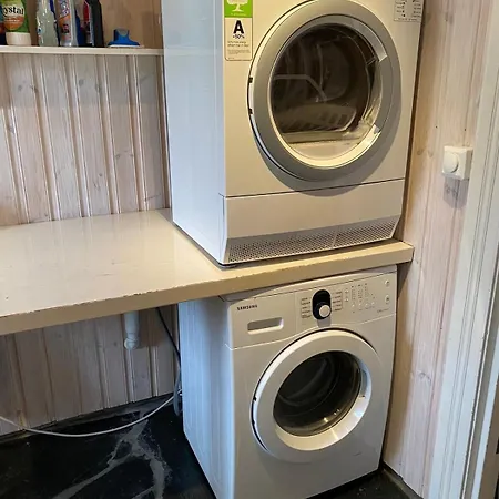 Stort Hus Med Tommervegger Og Fjordutsikt Dom wakacyjny
