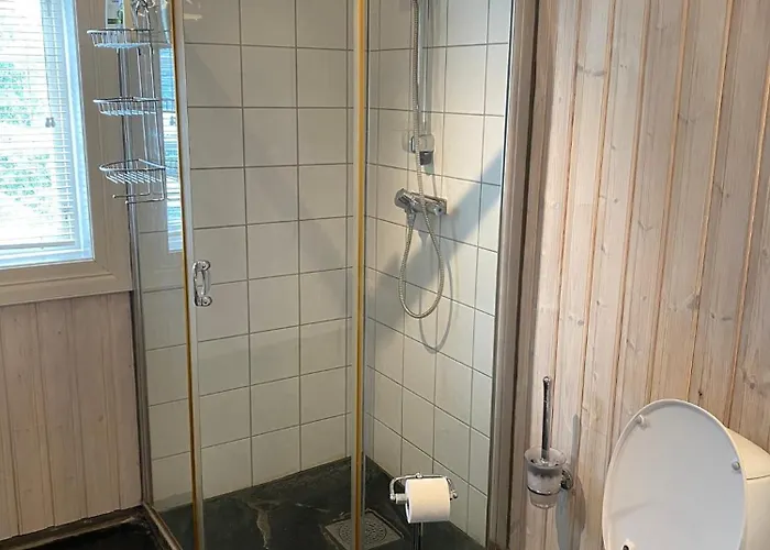 Дом отдыха Stort Hus Med Tommervegger Og Fjordutsikt